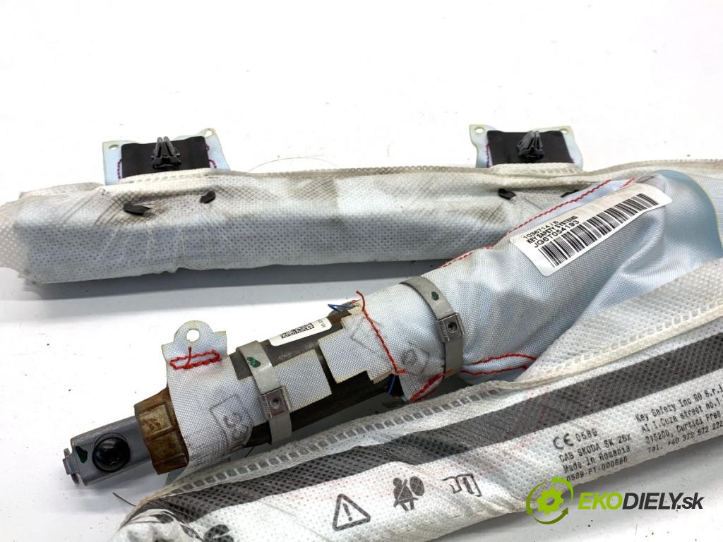 SKODA FABIA III Kombi 2016 55 kW 1.0 999 Stropný pravy 6V0880741E