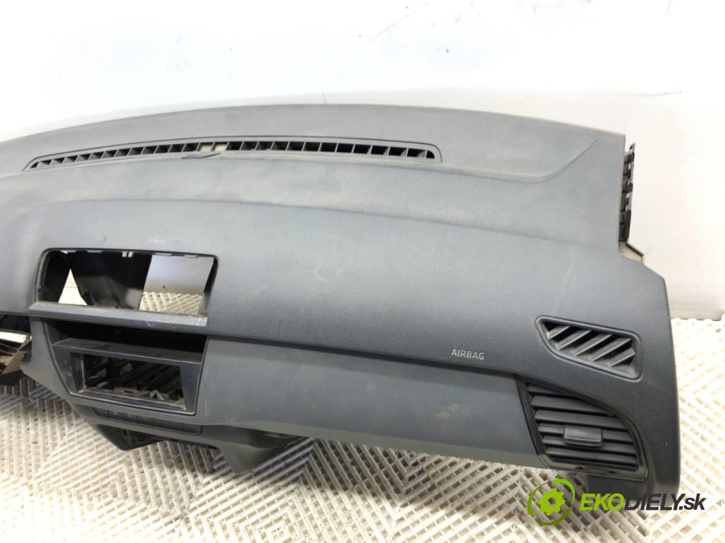 SKODA FABIA III Kombi 2016 55 kW 1.0 999 Palubná doska VANKÚŠ: spolujazdca 6V0880204