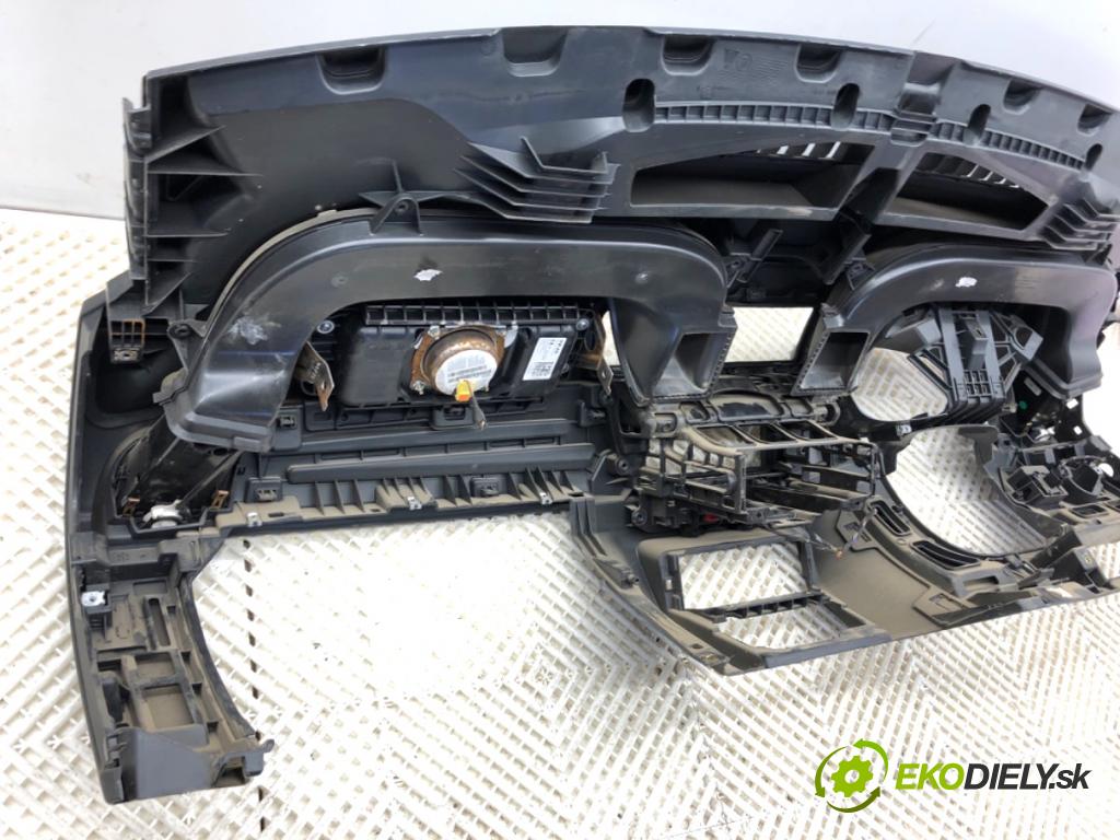 SKODA FABIA III Kombi 2016 55 kW 1.0 999 Palubná doska VANKÚŠ: spolujazdca 6V0880204