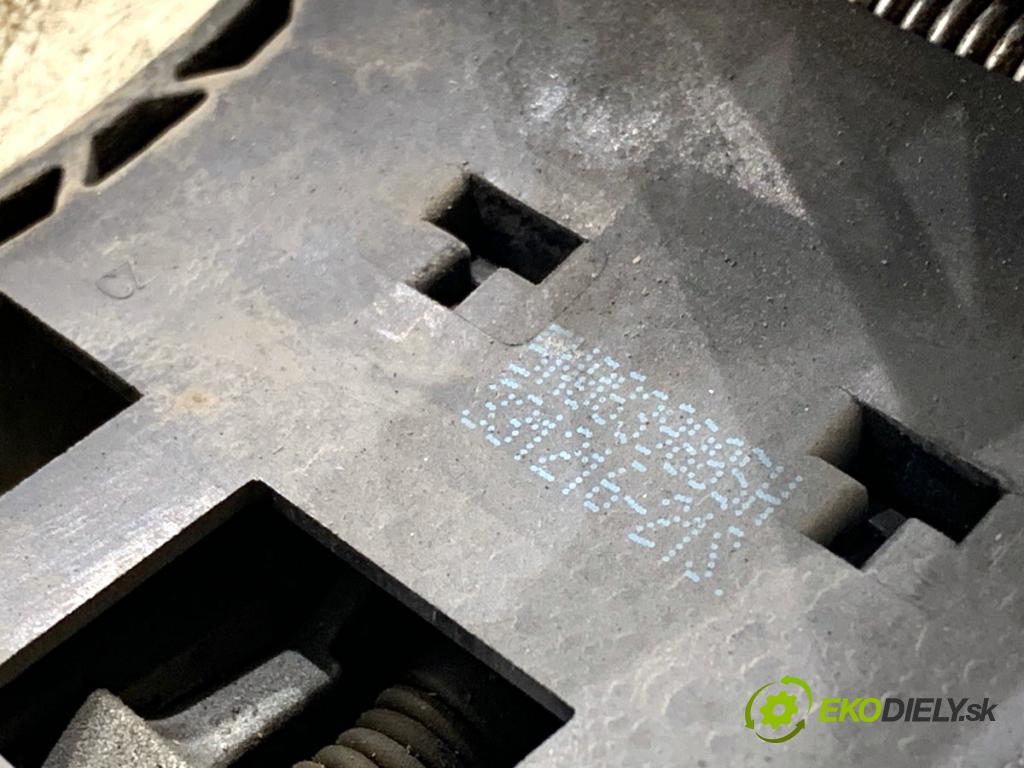 SKODA FABIA III Kombi 2016 55 kW 1.0 999 klika vnejší pravý přední část 5N0839885H