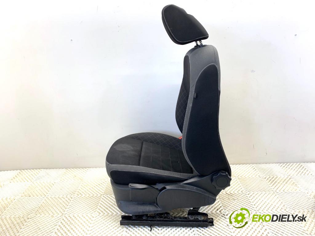 SKODA FABIA III liftback 2019 55 kW 1.0 999 sedadlo levý přední část