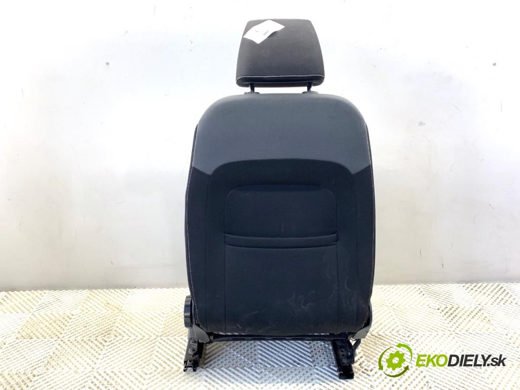 SKODA FABIA III liftback 2019 55 kW 1.0 999 sedadlo levý přední část