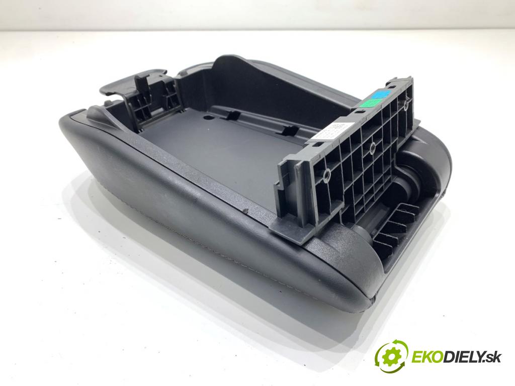 NISSAN QASHQAI J12 SUV 2024 103 kW 1.3 DIG-T 1332 loketní opěrka 969206UM0A (Loketní opěrka)