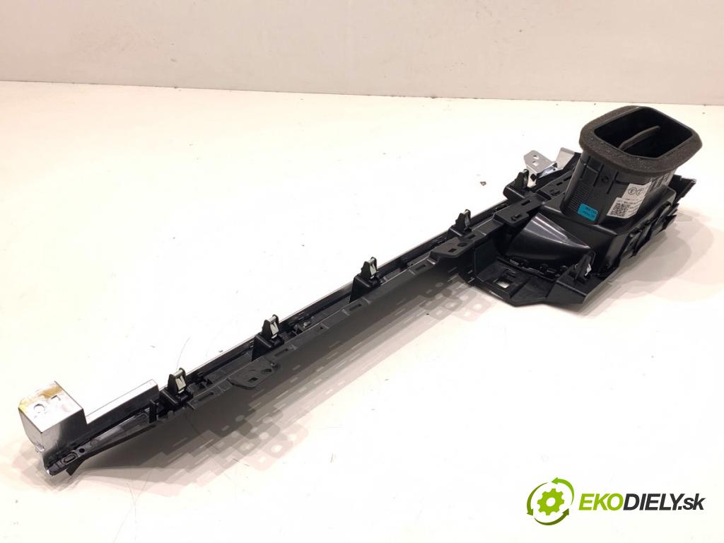 NISSAN QASHQAI J12 SUV 2024 103 kW 1.3 DIG-T 1332 Mriežky kúrenia pravy predný 68760HN10A