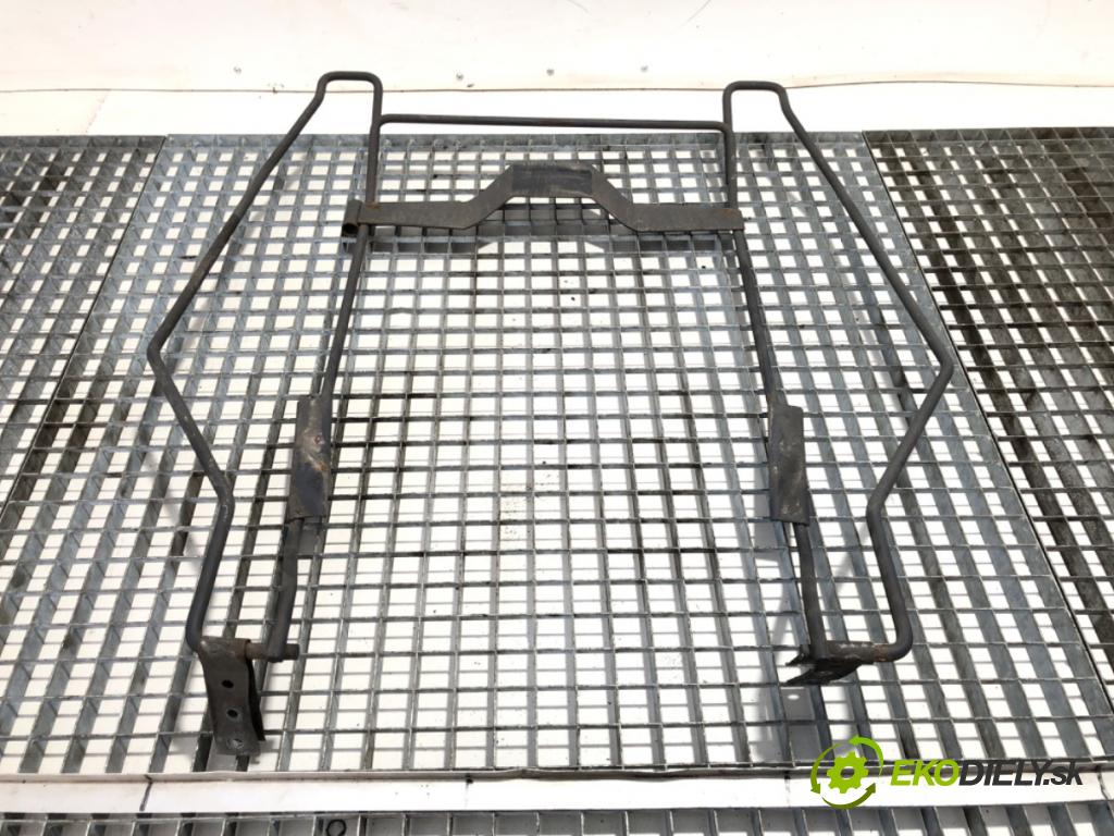 MERCEDES-BENZ SPRINTER 3,5-t Tourer Bus Autobus 2022 125 kW 317 CDI (907.731, 907.733, 907.735) 1950 VÝTAH: kola NÁHRADNÍ: uchycení 