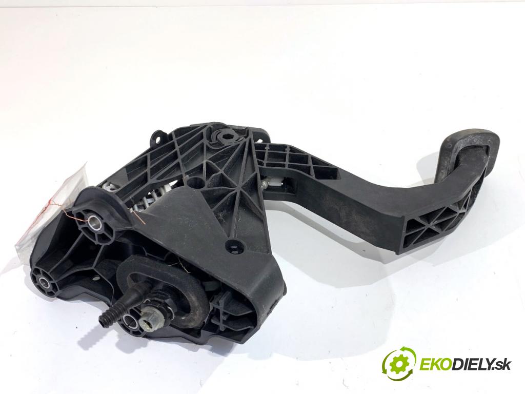 MERCEDES-BENZ SPRINTER 3,5-t Tourer Bus Autobus 2022 125 kW 317 CDI (907.731, 907.733, 907.735) 1950 pedal spojky A9072900000