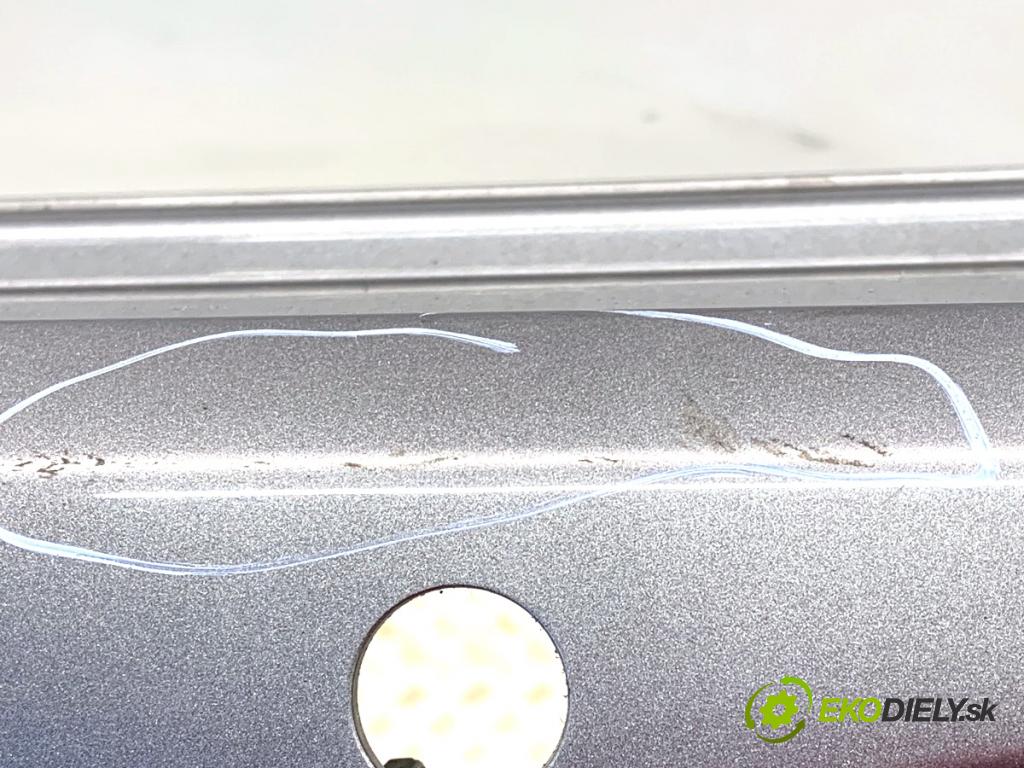 VW GOLF VII liftback 2016 92 kW 1.4 TSI 1395 nárazník zadní část LA7N (Klika dveří ostatní)