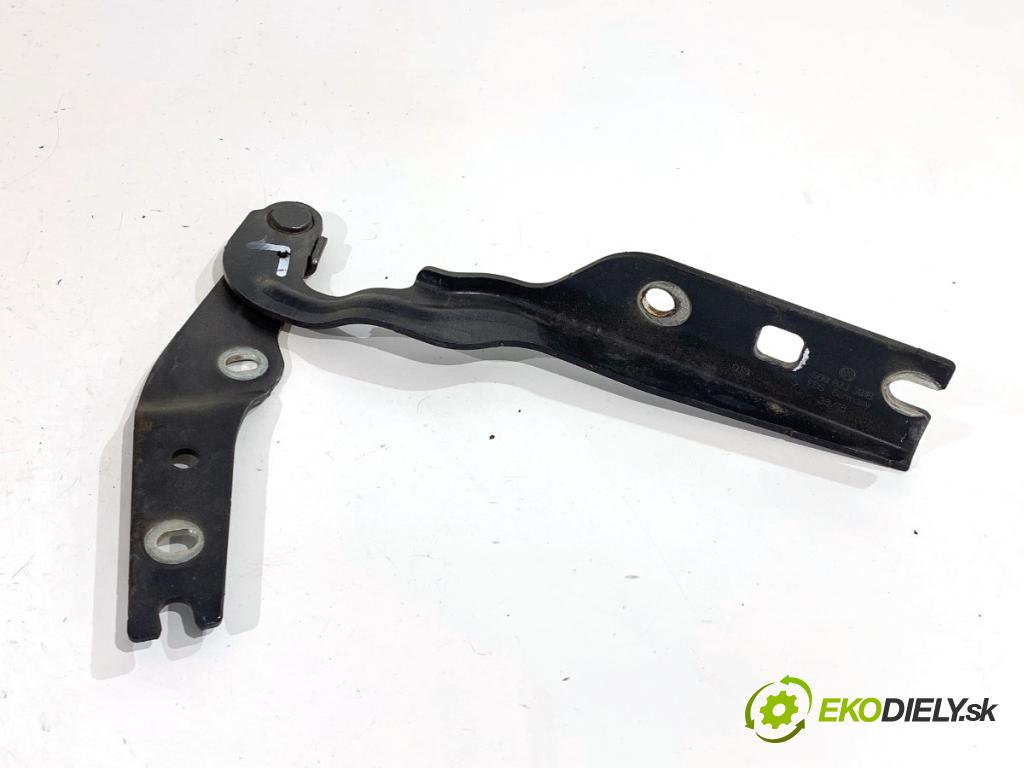 VW GOLF VII liftback 2016 92 kW 1.4 TSI 1395 závěs kapoty levý přední část 5G0823301B