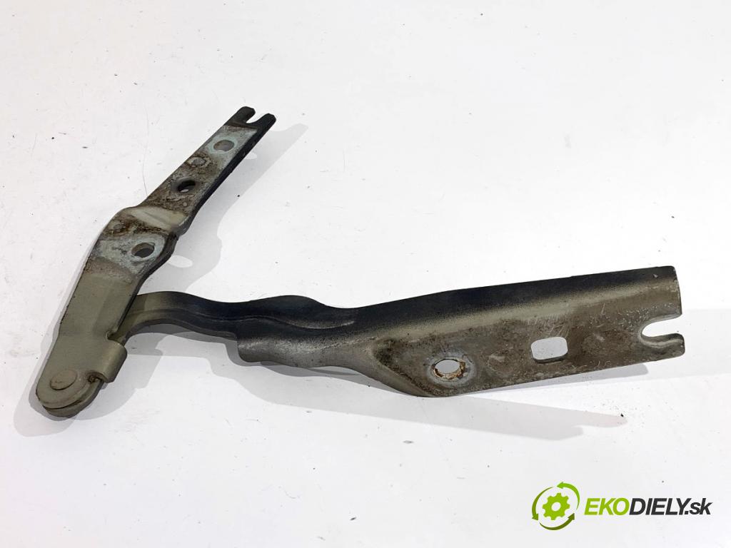 VW GOLF VII liftback 2016 92 kW 1.4 TSI 1395 Záves kapoty ľavy predný 5G0823301B