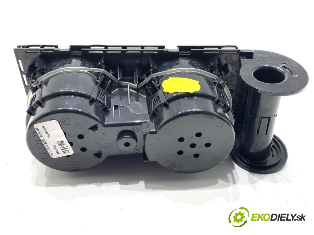 VW GOLF VII liftback 2016 92 kW 1.4 TSI 1395 držák na nápoje 5G0862531 (Držák nápojů)