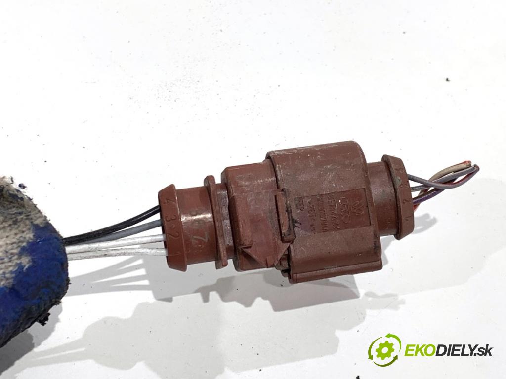 VW GOLF VII liftback 2016 92 kW 1.4 TSI 1395 sonda lambda predný 04E906262 (Lambda sonda)