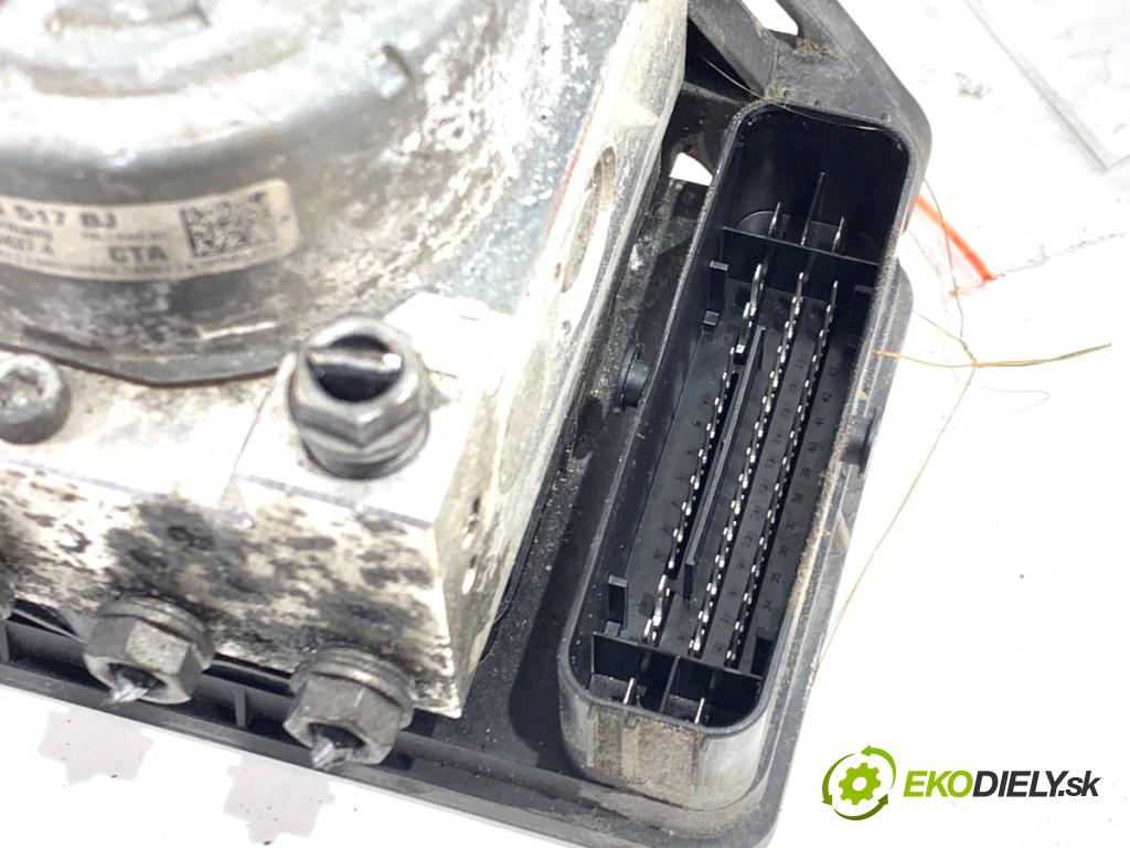 VW GOLF VII liftback 2016 92 kW 1.4 TSI 1395 Pumpa ABS 5Q0614517BJ (Pumpa ABS)