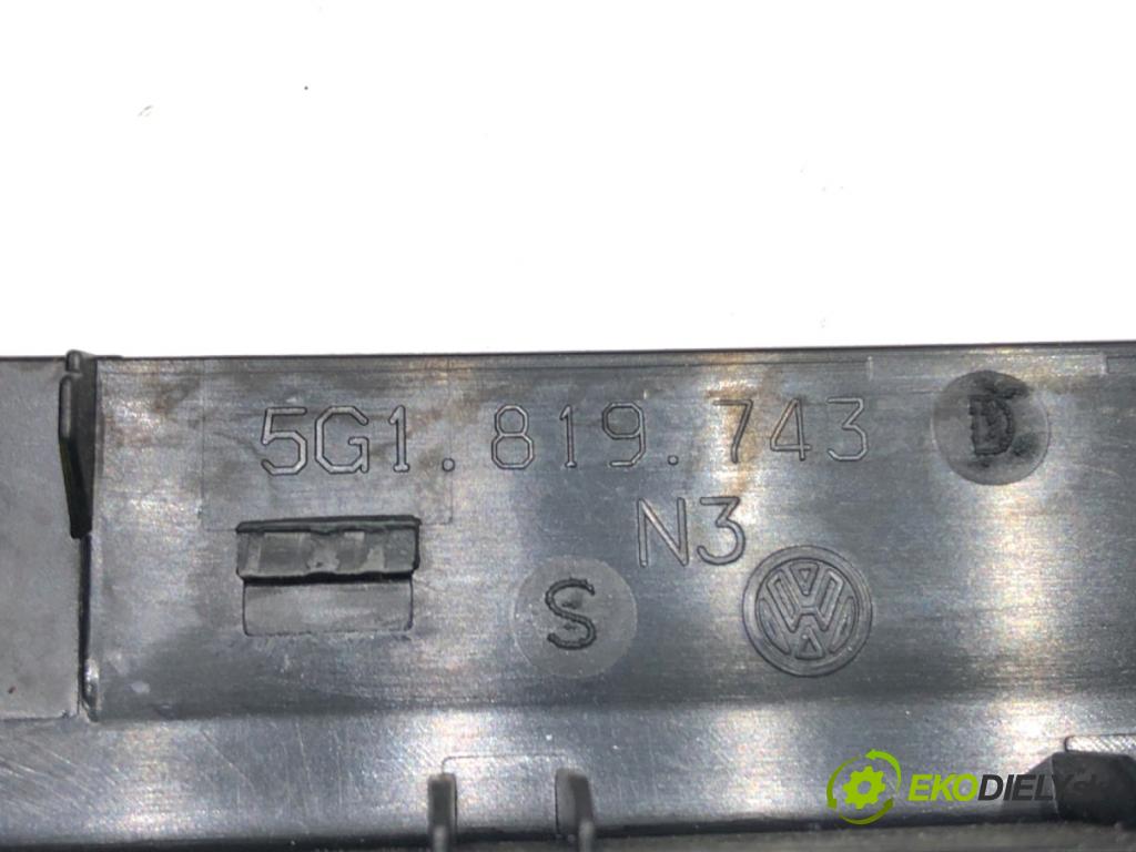 VW GOLF VII liftback 2016 92 kW 1.4 TSI 1395 mří topení přední část 5G1819743D
