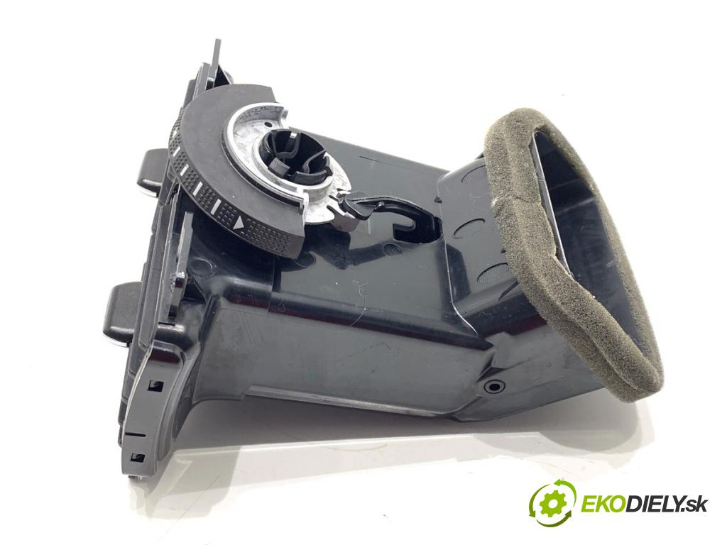 VW GOLF VII liftback 2016 92 kW 1.4 TSI 1395 mří topení zadní část 5G0819209