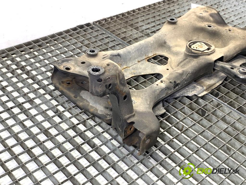 VW GOLF VII liftback 2016 92 kW 1.4 TSI 1395 výztuha pod motor 3Q0199315D (Přední výztuha)