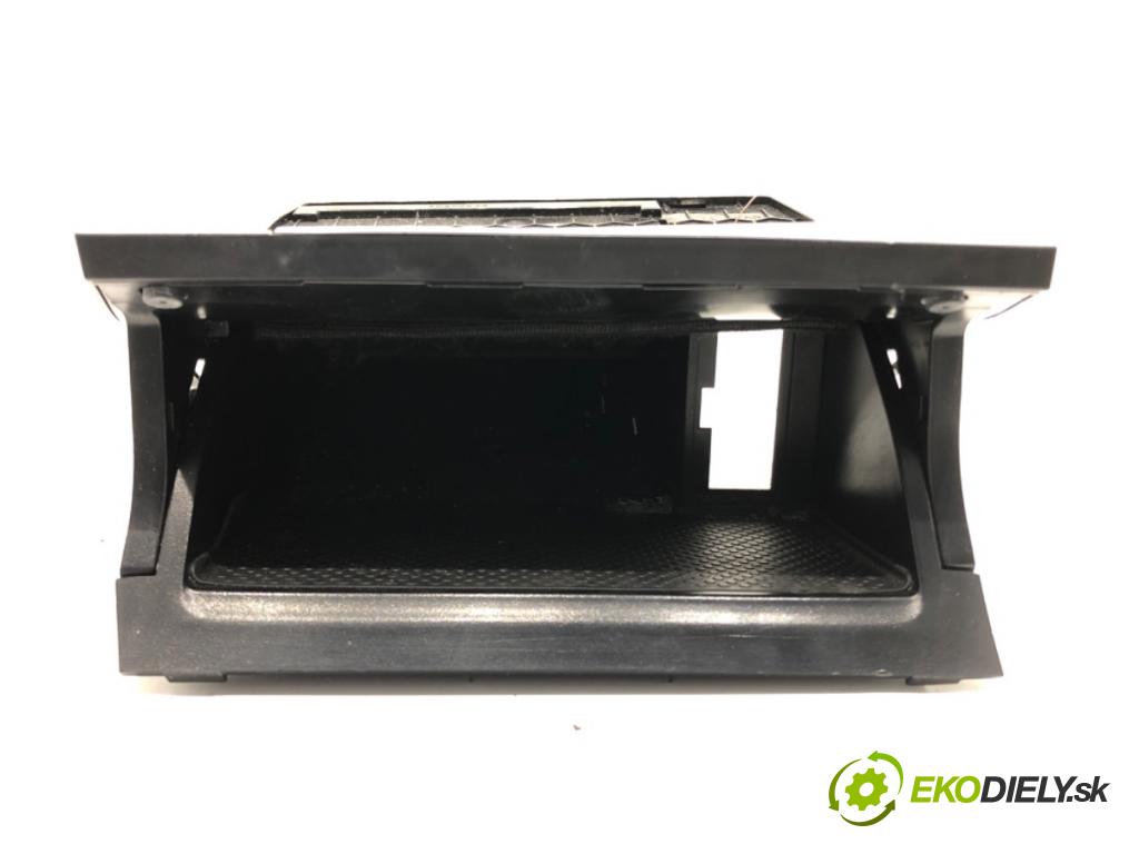 VW GOLF VII liftback 2016 92 kW 1.4 TSI 1395 popelník 5G1863391