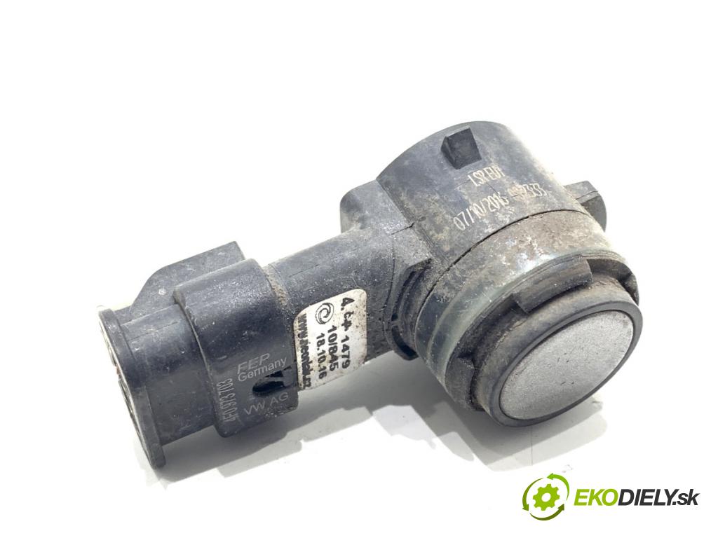 VW GOLF VII liftback 2016 92 kW 1.4 TSI 1395 snímač PDC 5Q0919275B