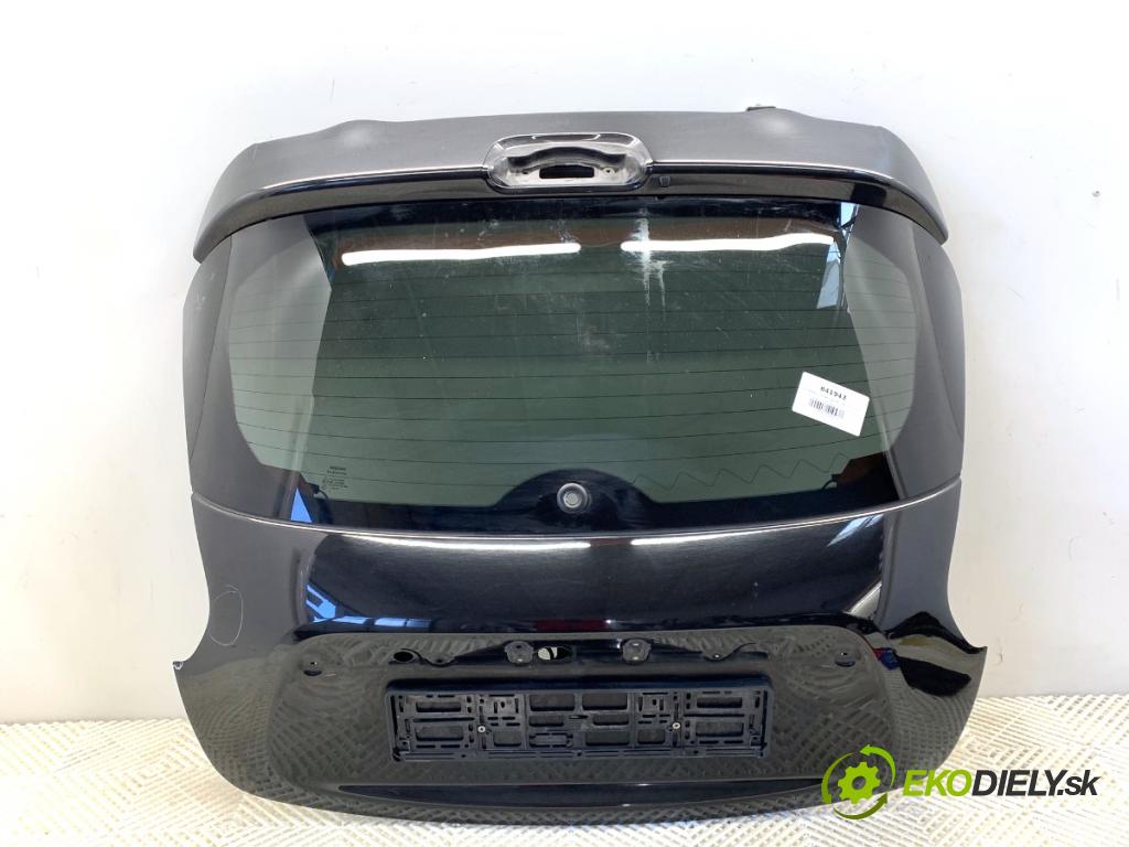 NISSAN JUKE F15 SUV 2017 86 kW 1.6 1598 kapota zad Z11