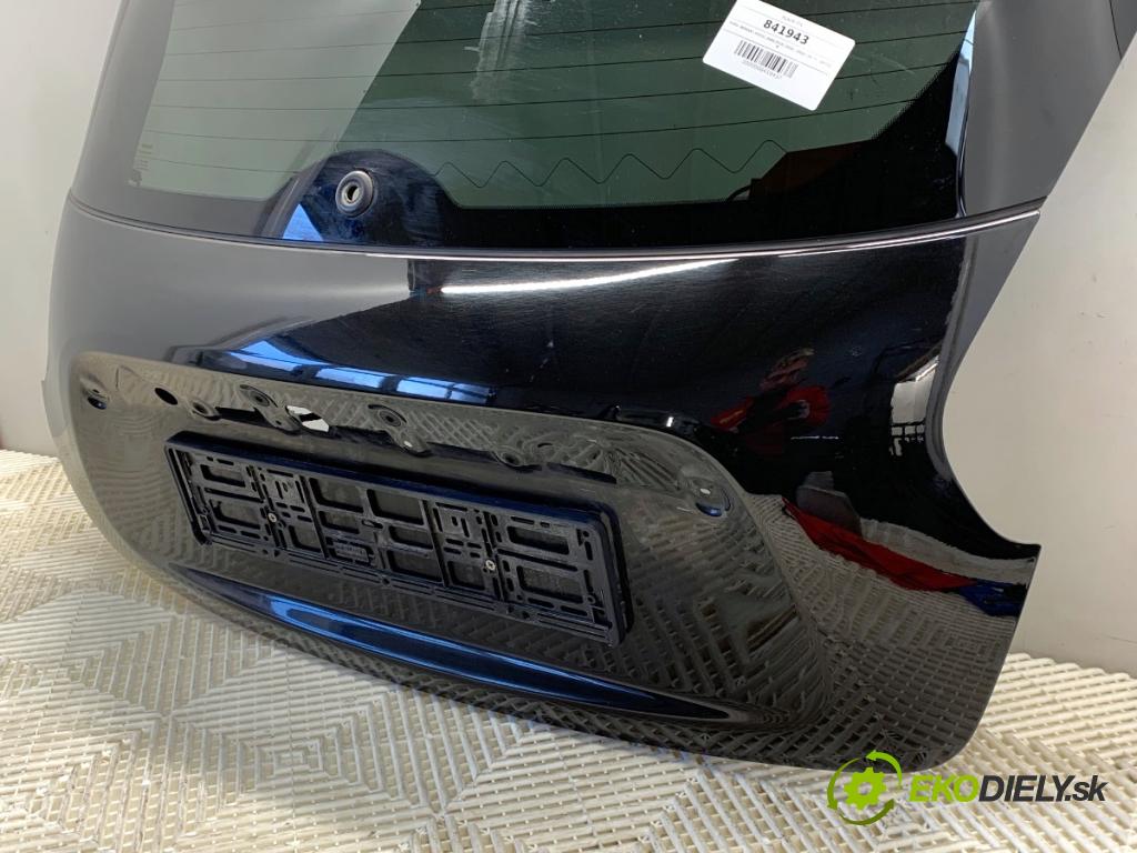 NISSAN JUKE F15 SUV 2017 86 kW 1.6 1598 kapota zad Z11