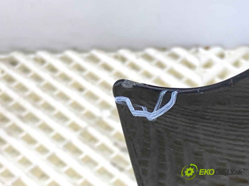 NISSAN JUKE F15 SUV 2017 86 kW 1.6 1598 kapota zad Z11