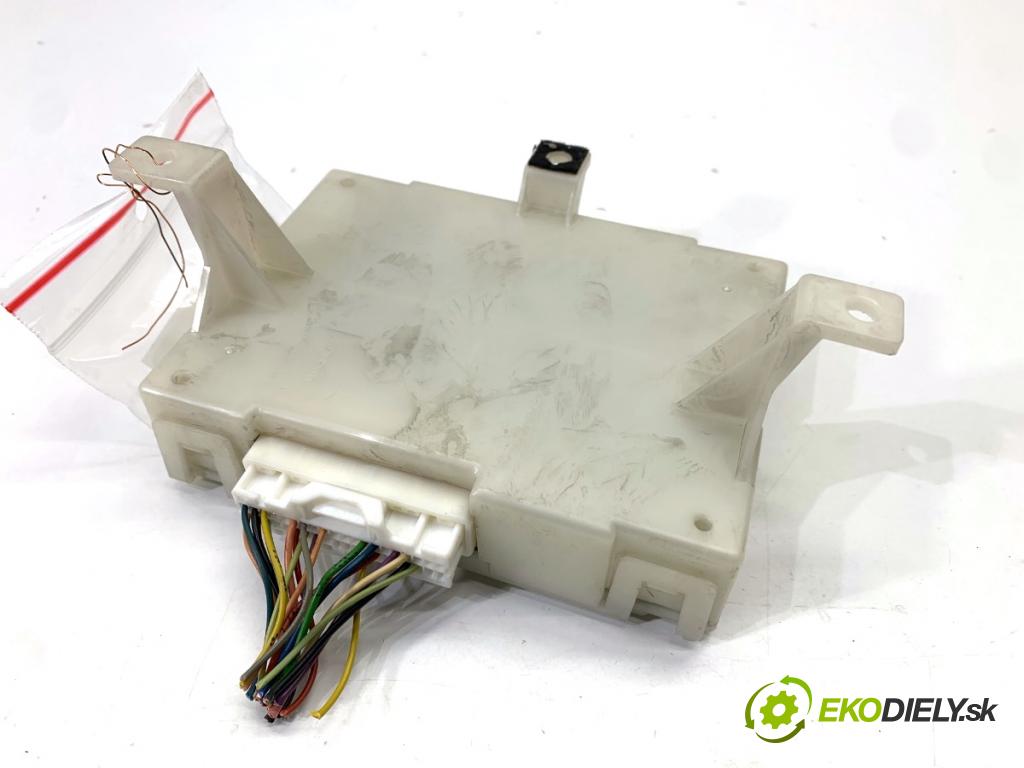 NISSAN JUKE F15 SUV 2017 86 kW 1.6 1598 Modul komfortu 277601KK0B (Modul komfortu)