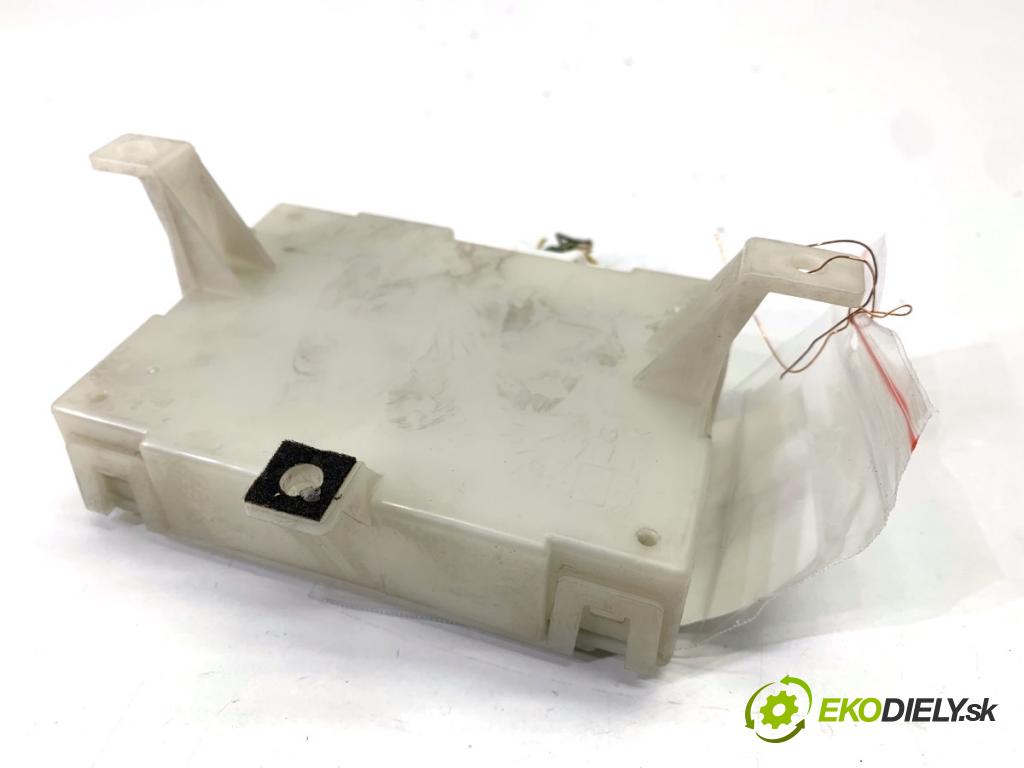 NISSAN JUKE F15 SUV 2017 86 kW 1.6 1598 Modul komfortu 277601KK0B (Modul komfortu)