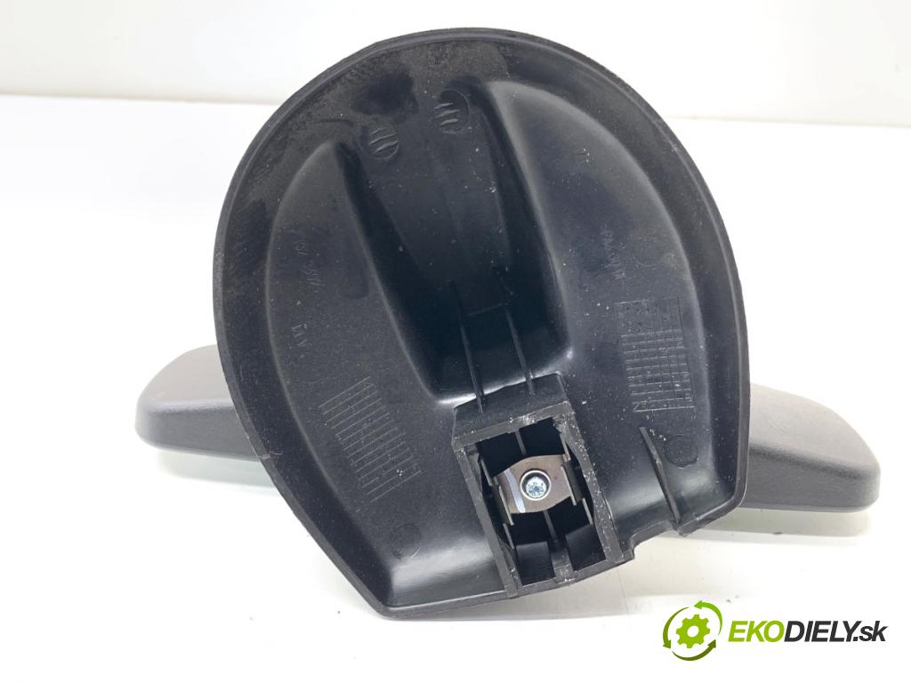 NISSAN JUKE F15 SUV 2017 86 kW 1.6 1598 zpětné zrcátko vnitřní  (Vnitřní zpětné zrcátko)