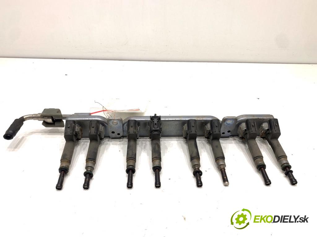 NISSAN JUKE F15 SUV 2017 86 kW 1.6 1598 lišta vstřikovací  (Vstřikovací lišta)