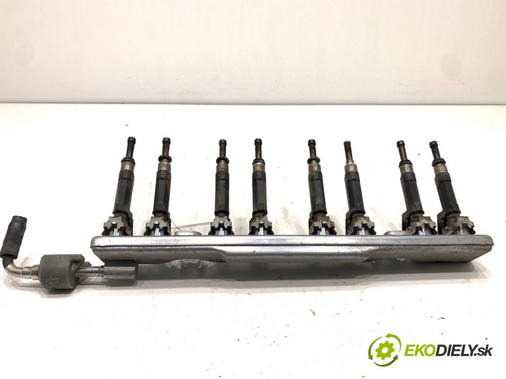 NISSAN JUKE F15 SUV 2017 86 kW 1.6 1598 Lišta vstrekovacia  (Vstrekovacia lišta)