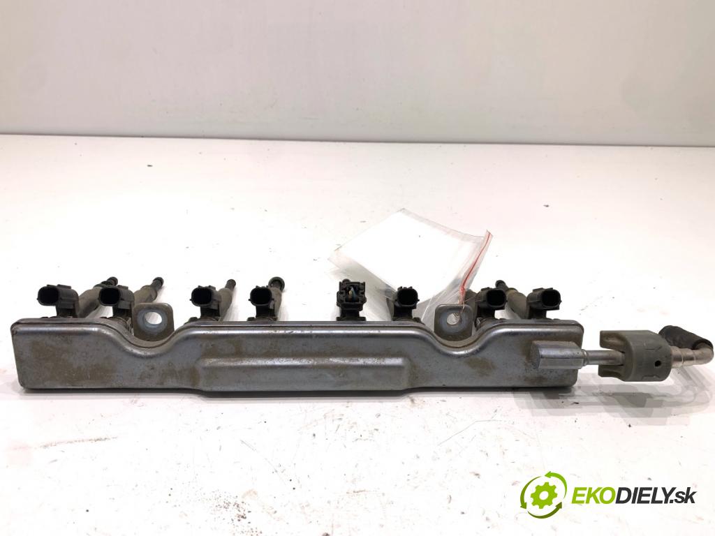 NISSAN JUKE F15 SUV 2017 86 kW 1.6 1598 Lišta vstrekovacia  (Vstrekovacia lišta)