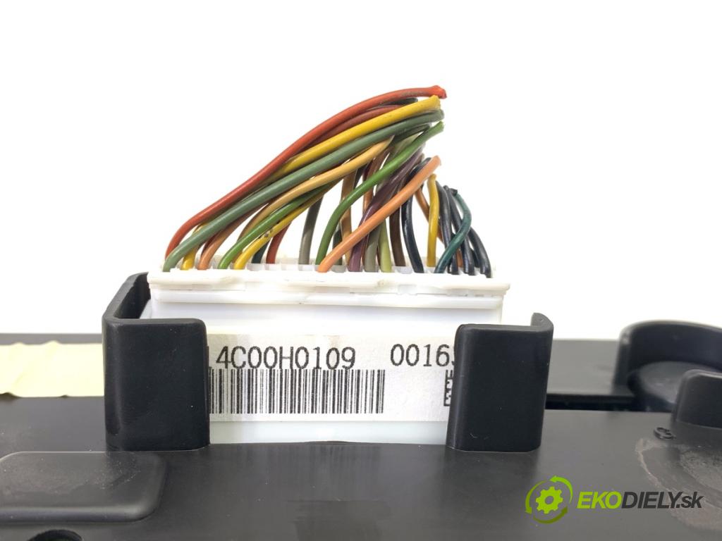 NISSAN JUKE F15 SUV 2017 86 kW 1.6 1598 Prístrojovka  (Prístrojová doska)