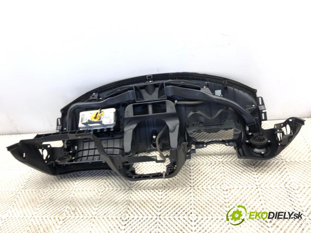 NISSAN JUKE F15 SUV 2017 86 kW 1.6 1598 Palubná doska VANKÚŠ: spolujazdca 682001KP0A