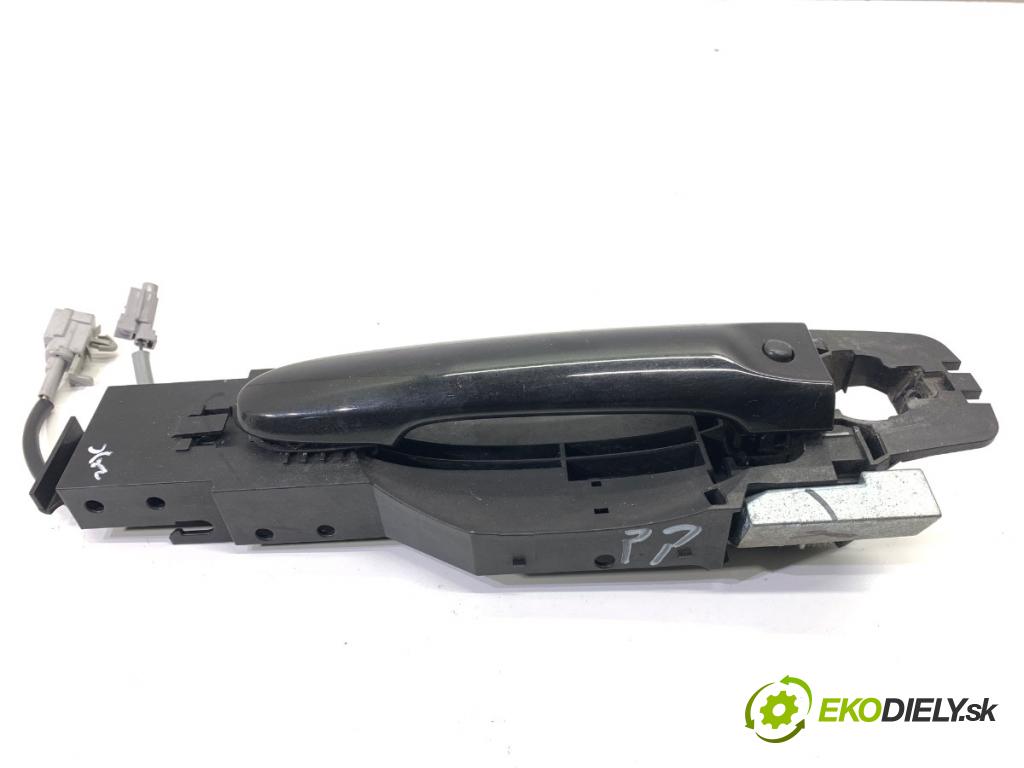 NISSAN JUKE F15 SUV 2017 86 kW 1.6 1598 klika vnejší pravý přední část 