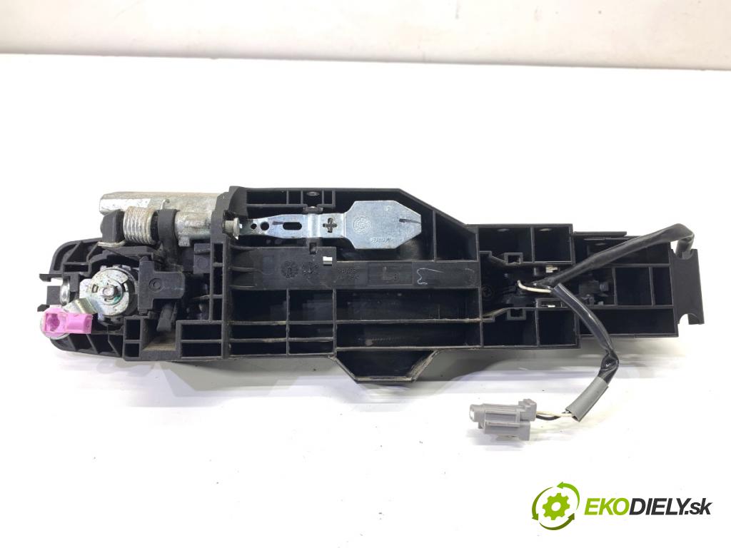 NISSAN JUKE F15 SUV 2017 86 kW 1.6 1598 klika vnejší levý přední část