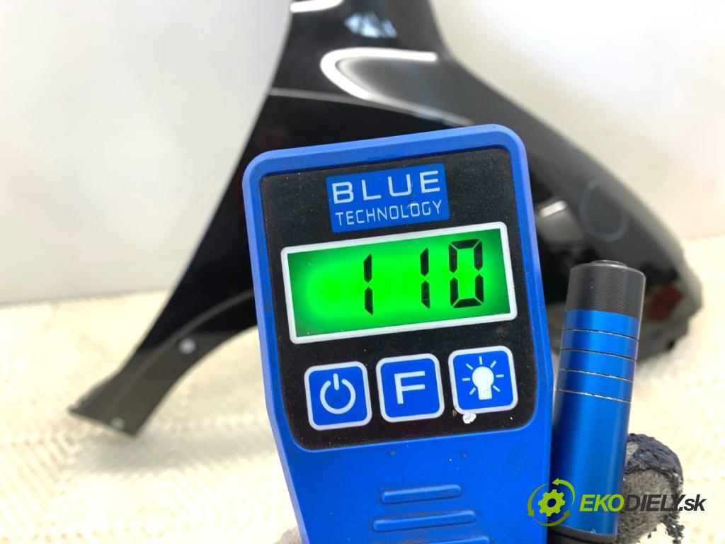 NISSAN JUKE F15 SUV 2017 86 kW 1.6 1598 Blatník pravy predný Z11