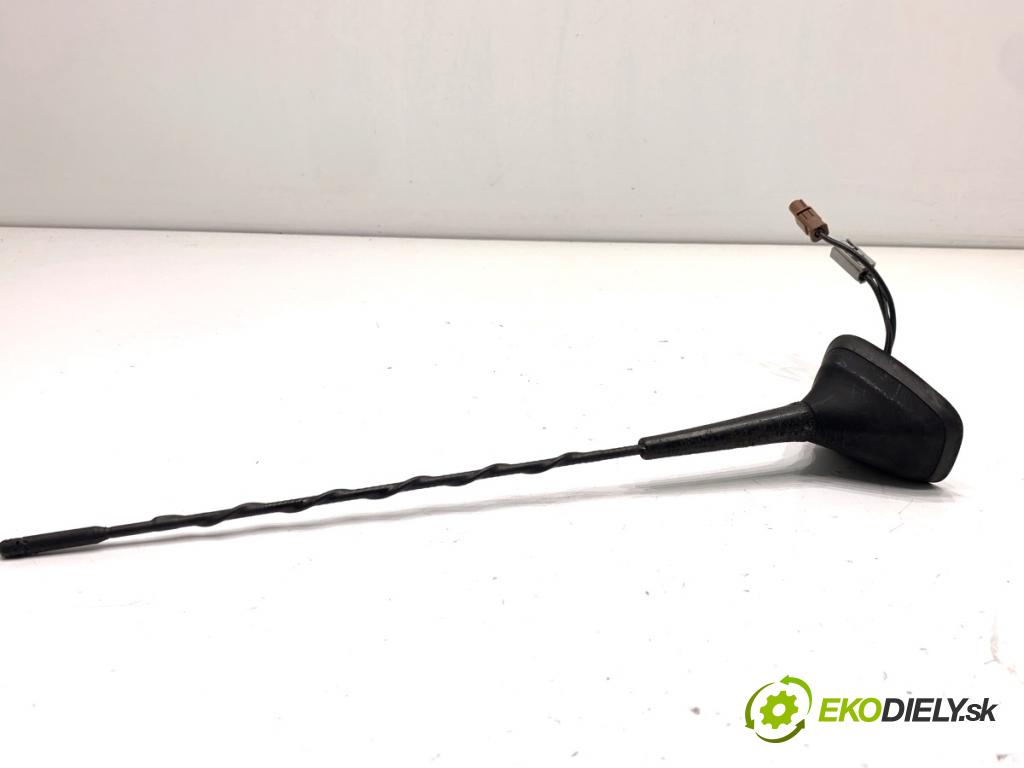 NISSAN JUKE F15 SUV 2017 86 kW 1.6 1598 ANTENA 