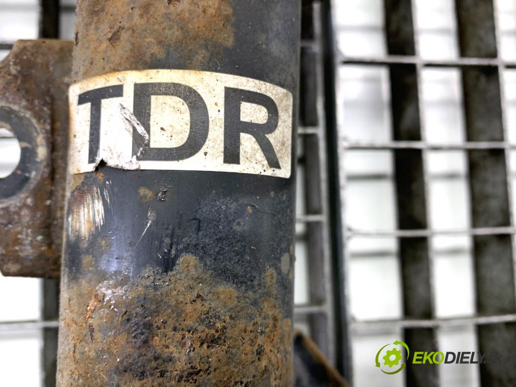 NISSAN JUKE F15 SUV 2017 86 kW 1.6 1598 tlumič pravý přední část ZE