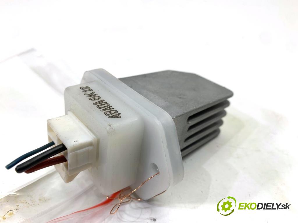 NISSAN JUKE F15 SUV 2017 86 kW 1.6 1598 odpor rezistor topení vzduchu  (Odpor topení)