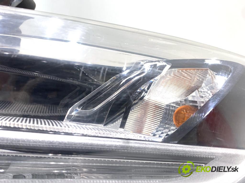 NISSAN JUKE F15 SUV 2017 86 kW 1.6 1598 Svetlomet pravy predný 26120BV80D