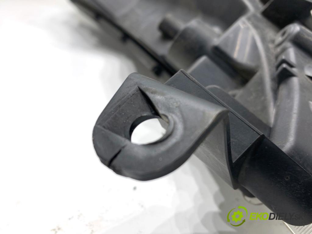 NISSAN JUKE F15 SUV 2017 86 kW 1.6 1598 Svetlomet pravy predný 26120BV80D