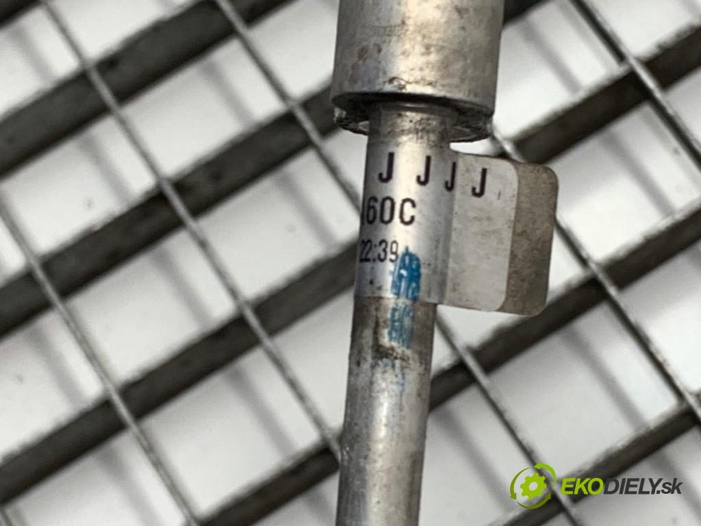 NISSAN JUKE F15 SUV 2017 86 kW 1.6 1598 rúrka klimatizácie 92440BA60C (Rúrka klimatizácie)