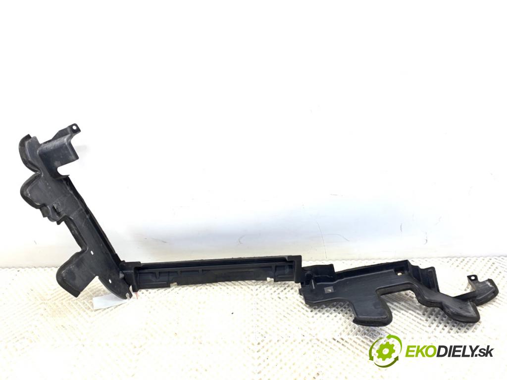 NISSAN JUKE F15 SUV 2017 86 kW 1.6 1598 volant vzduchu 62823BV83A