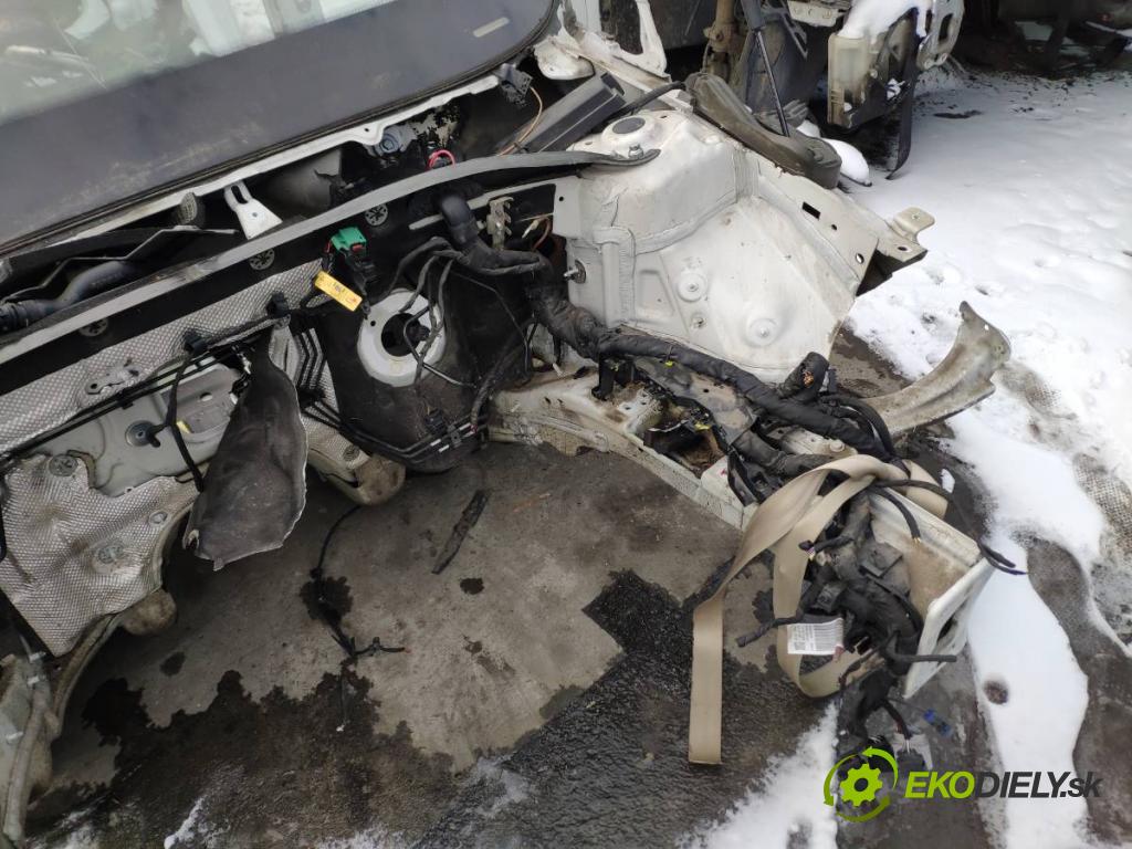 SKODA SUPERB III Kombi 2020 160 kW 1.4 TSI iV 1395 KAROSERIA ČTVRŤÁK blatník práh střecha PODŁUŻNICA