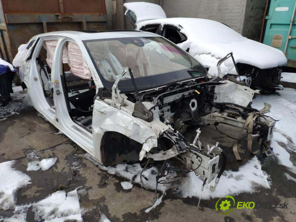 SKODA SUPERB III Kombi 2020 160 kW 1.4 TSI iV 1395 KAROSERIA ČTVRŤÁK blatník práh střecha PODŁUŻNICA