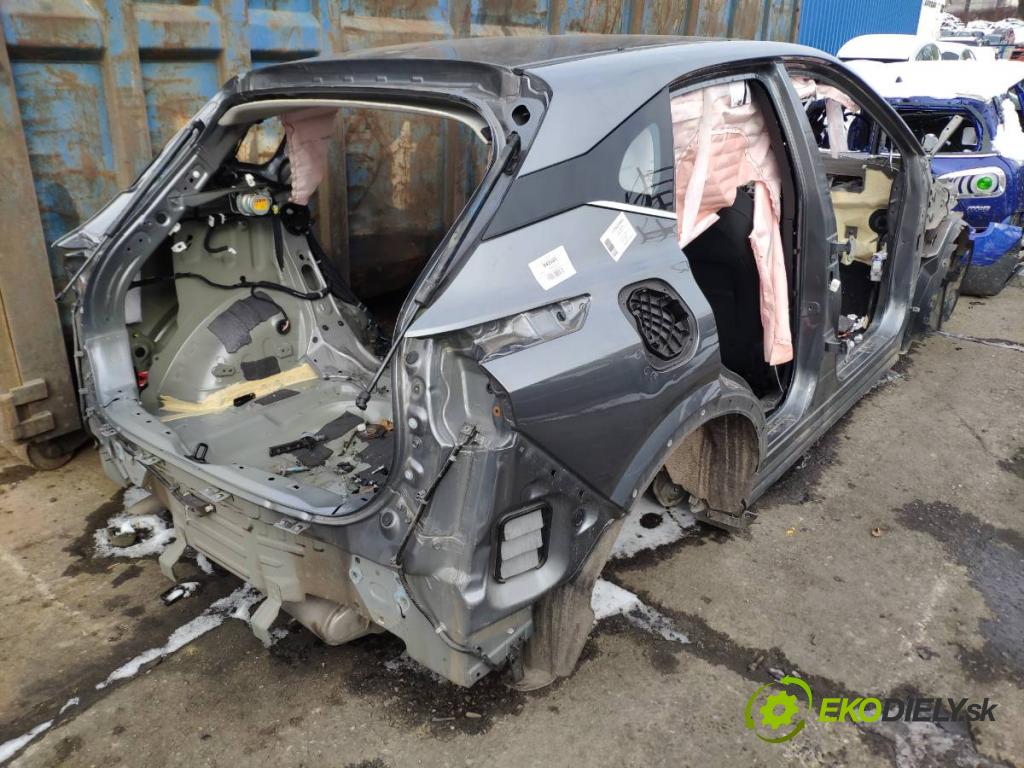 NISSAN QASHQAI J12 SUV 2024 103 kW 1.3 DIG-T 1332 KAROSERIA ČTVRŤÁK blatník práh střecha PODŁUŻNICA