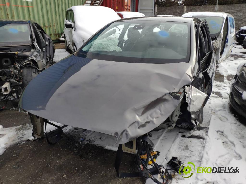 PEUGEOT 308 II liftback 2020 96 kW 1.2 THP 130 1199 KAROSERIA ČTVRŤÁK blatník práh střecha PODŁUŻNICA 