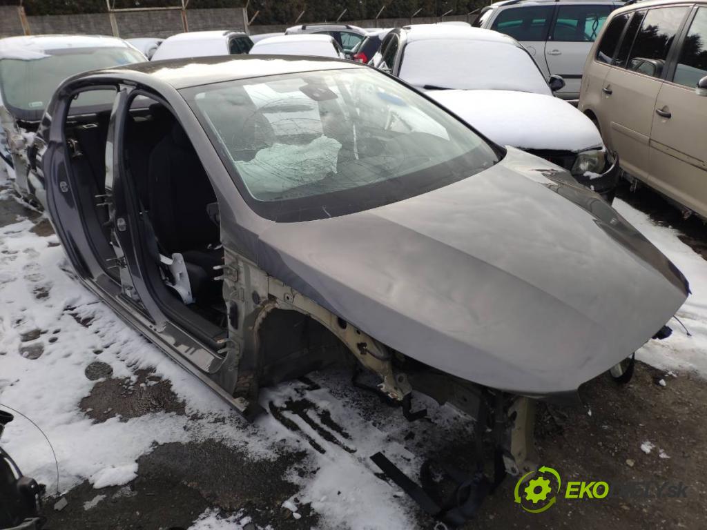 PEUGEOT 308 II liftback 2020 96 kW 1.2 THP 130 1199 KAROSERIA ČTVRŤÁK blatník práh střecha PODŁUŻNICA