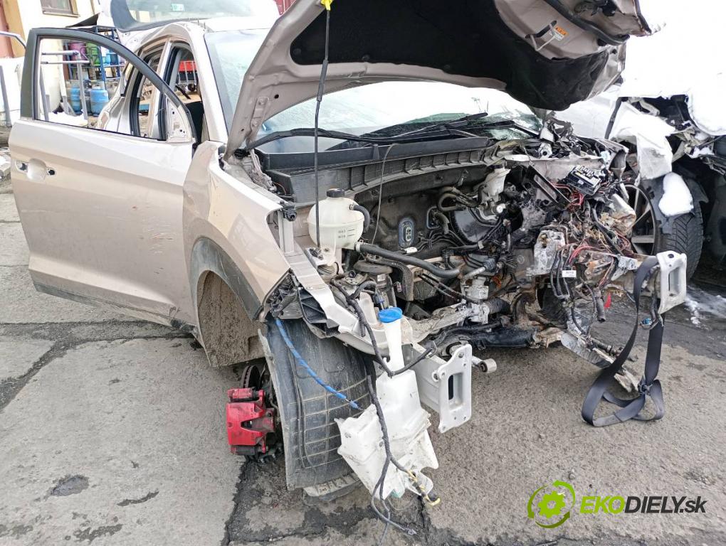 HYUNDAI TUCSON SUV 2015 130 kW 1.6 T-GDi 1591 KAROSERIA ČTVRŤÁK blatník práh střecha PODŁUŻNICA 