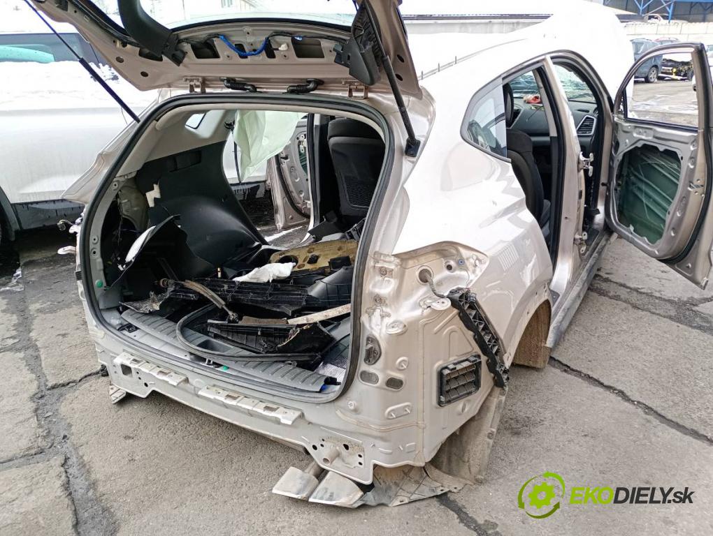 HYUNDAI TUCSON SUV 2015 130 kW 1.6 T-GDi 1591 KAROSERIA ČTVRŤÁK blatník práh střecha PODŁUŻNICA