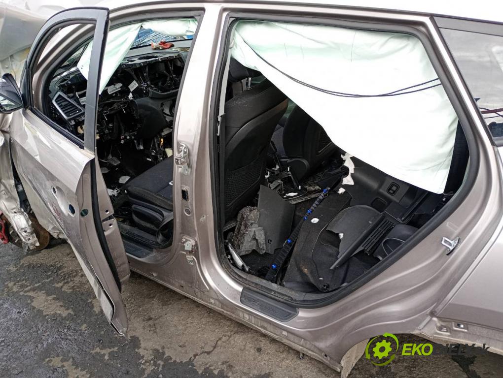 HYUNDAI TUCSON SUV 2015 130 kW 1.6 T-GDi 1591 KAROSERIA ČTVRŤÁK blatník práh střecha PODŁUŻNICA